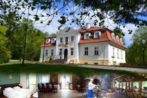 Гостиница Hotel Księżycowy Dworek  Кетцин